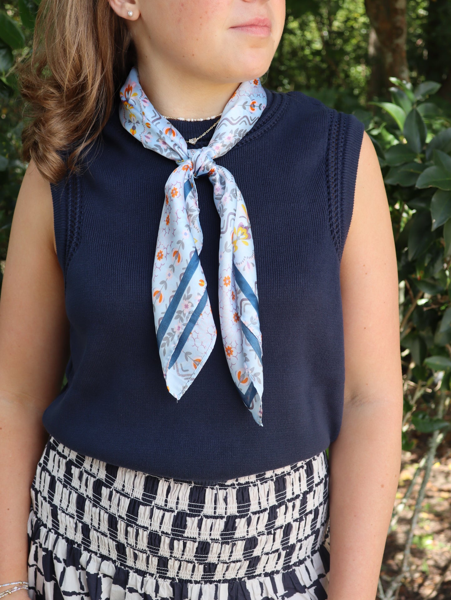German Fuentes Scarf