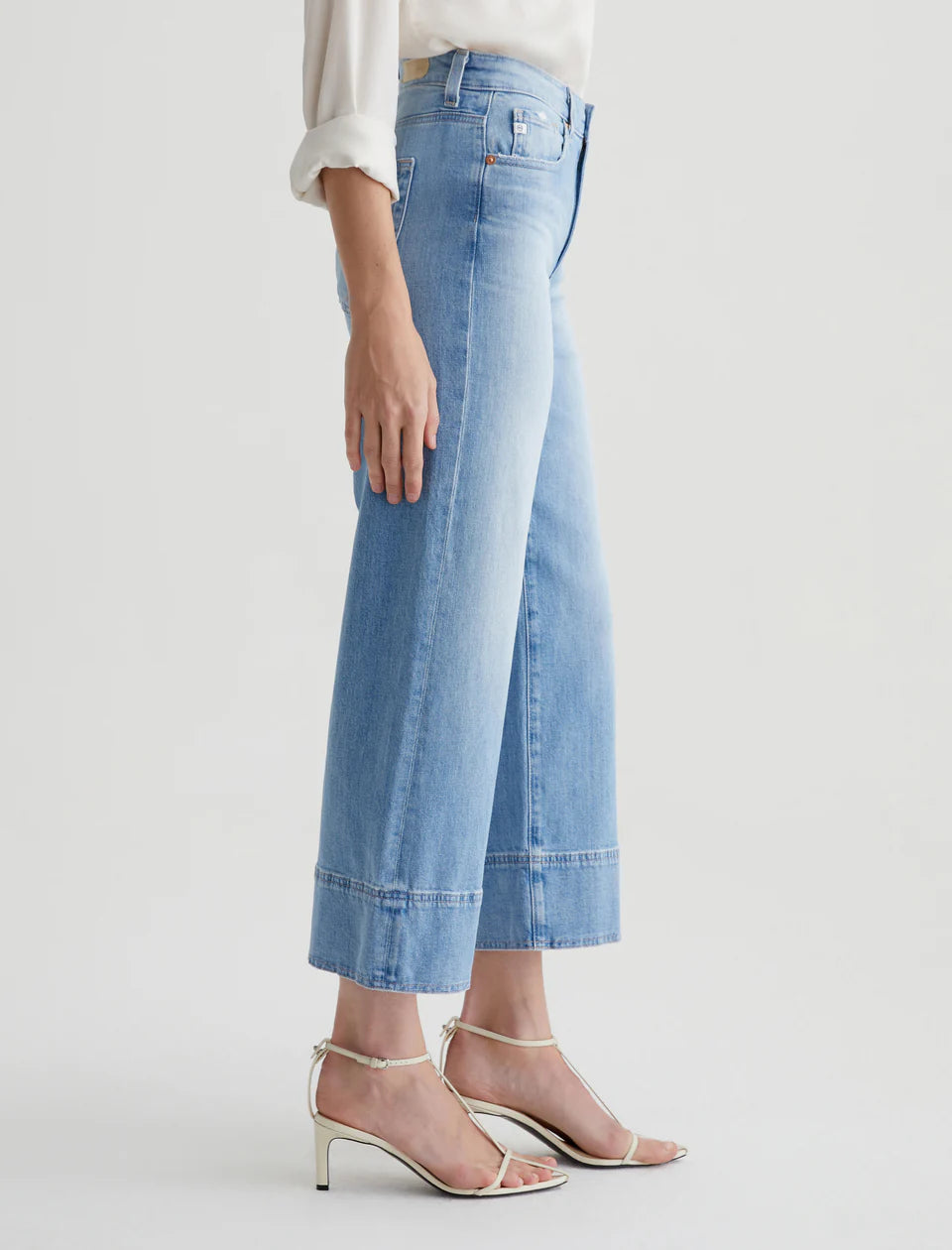 AG Women's Mid-Rise Saige Wide Leg Crop
