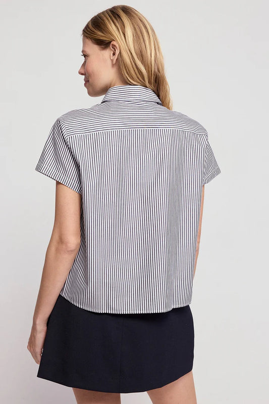 The Shirt The Boxy Short Sleeve Cropped Shirt