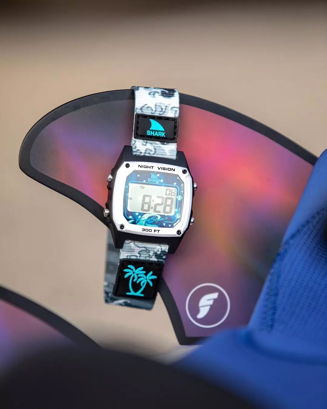 Freestyle Luke Davis Signature Shark Classic Clip Watch-White Wave