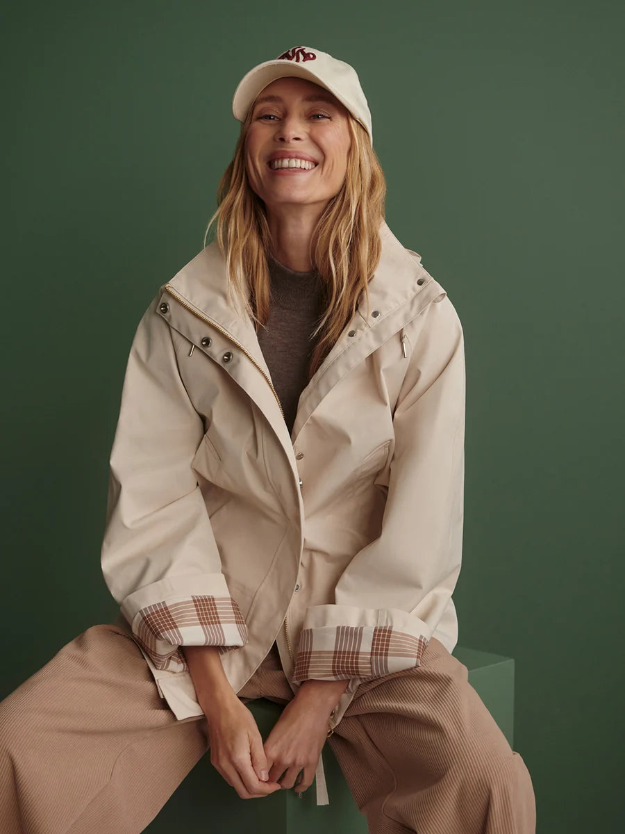 Varley Etta Short Rain Jacket
