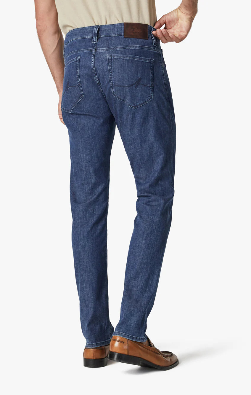 34 Heritage Charisma Relaxed Straight Jean