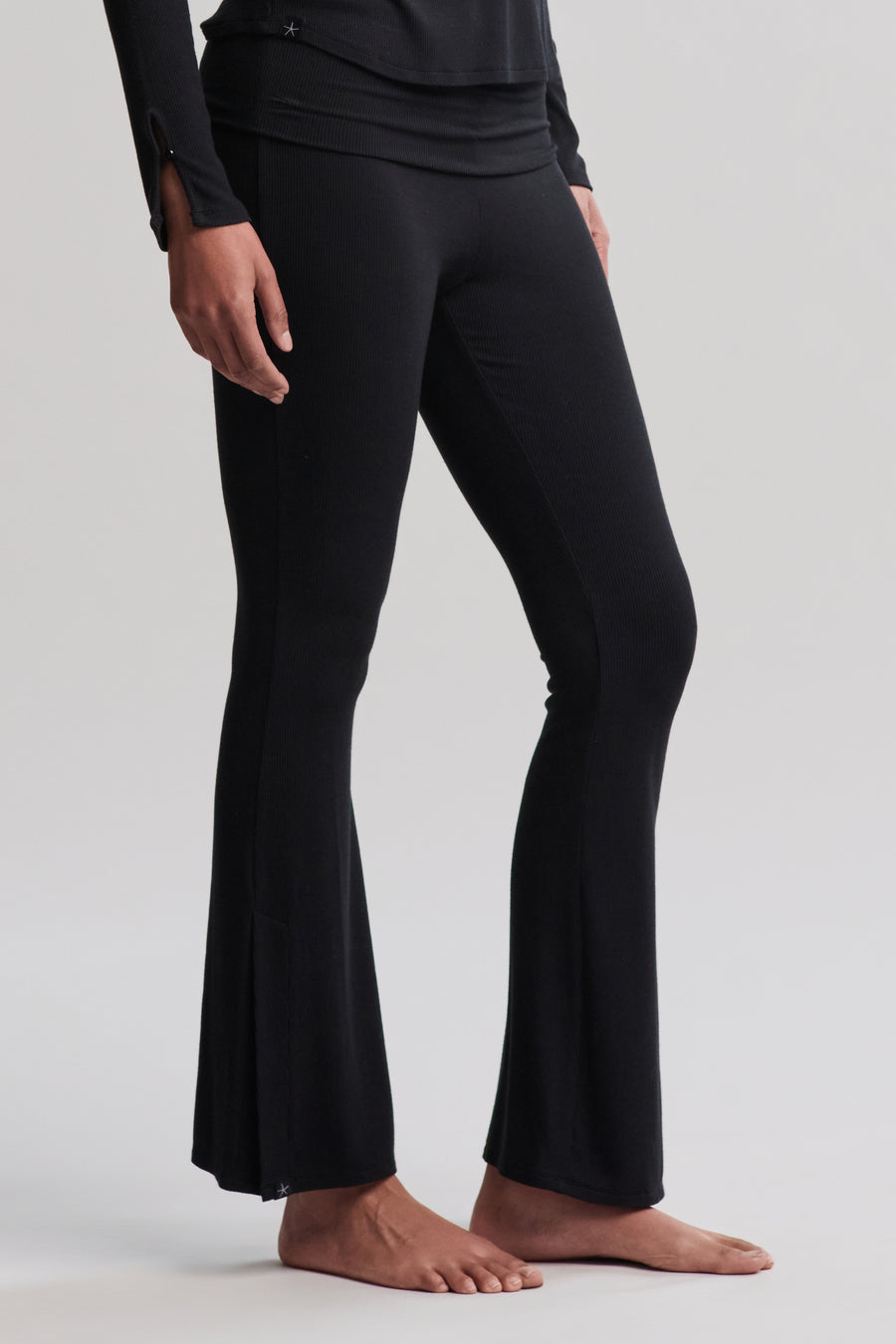 Barefoot Dreams Ultra Soft Rib Fold Over Pant- Black