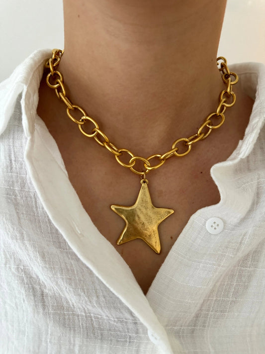 Cola Stacks Gold Star Necklace