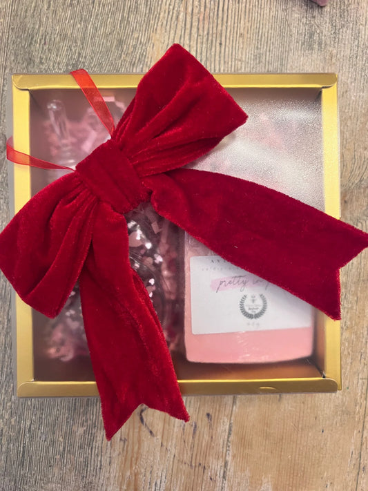 Averies's Apiary Valentine's Bow Gift Set