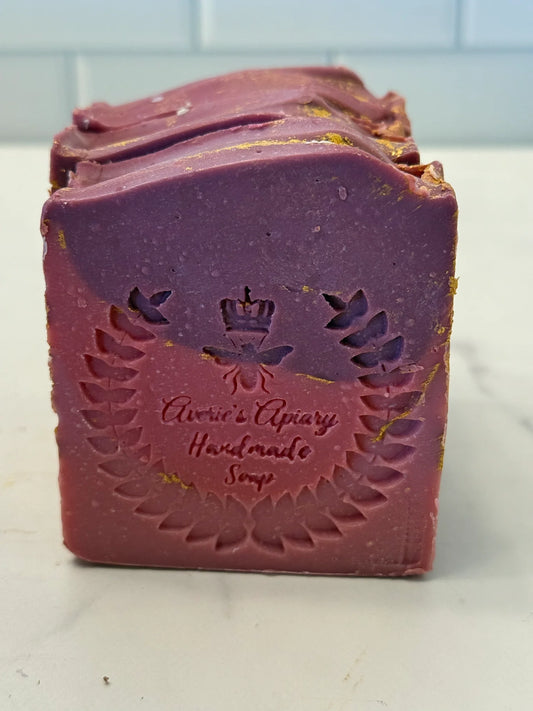 Averie's Apiary Very Berry Soap Bar