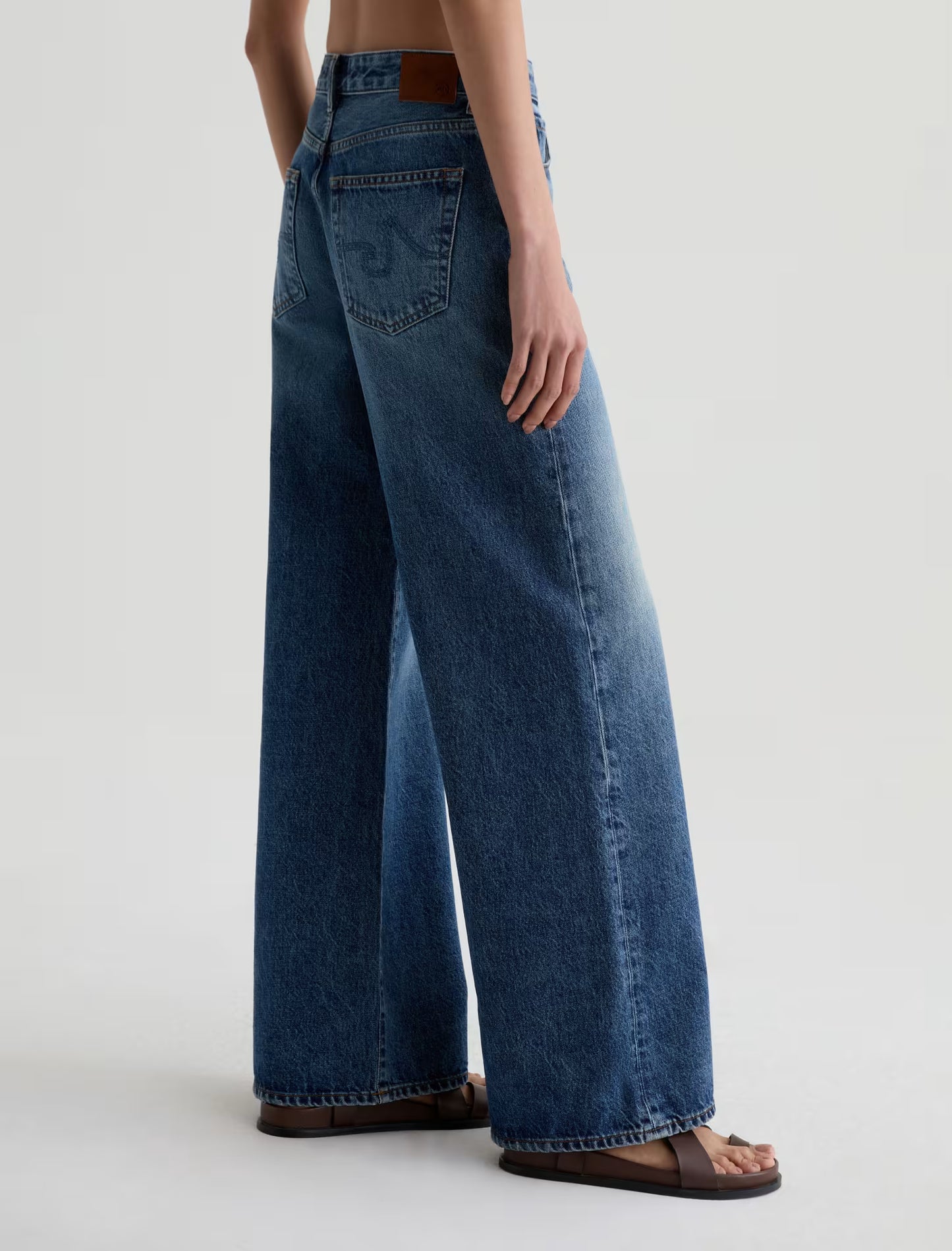 AG Saige Wide Leg Jean Mid-Rise Fit- Nostalgia