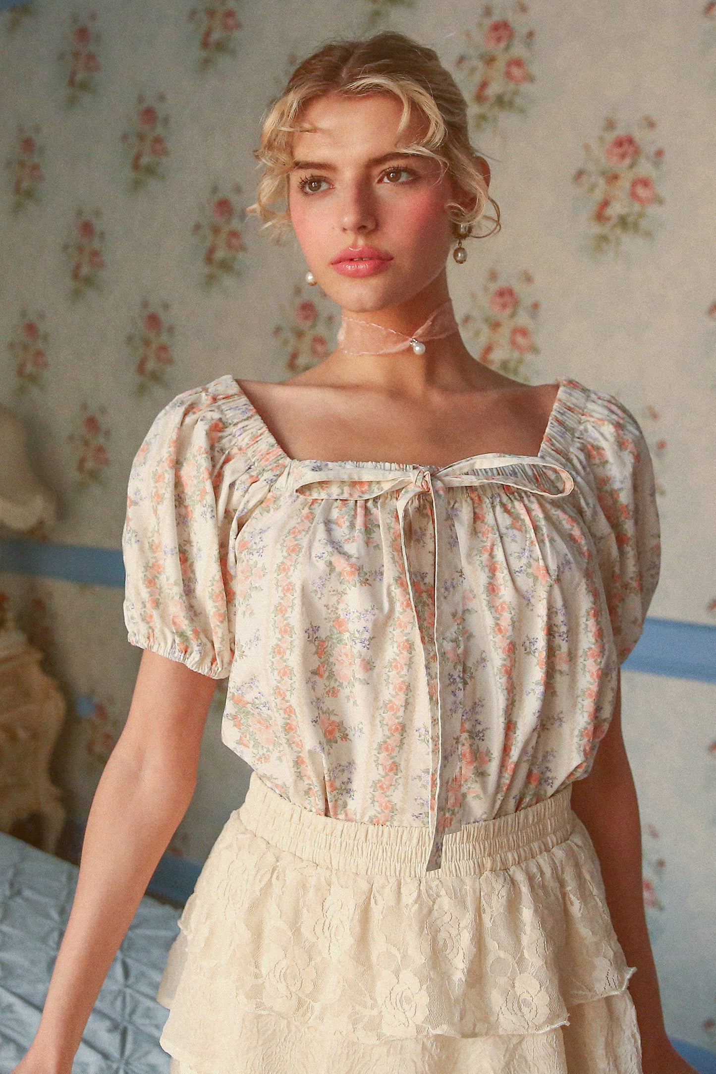 Listicle Clothing Floral Puff Sleeve Blouse