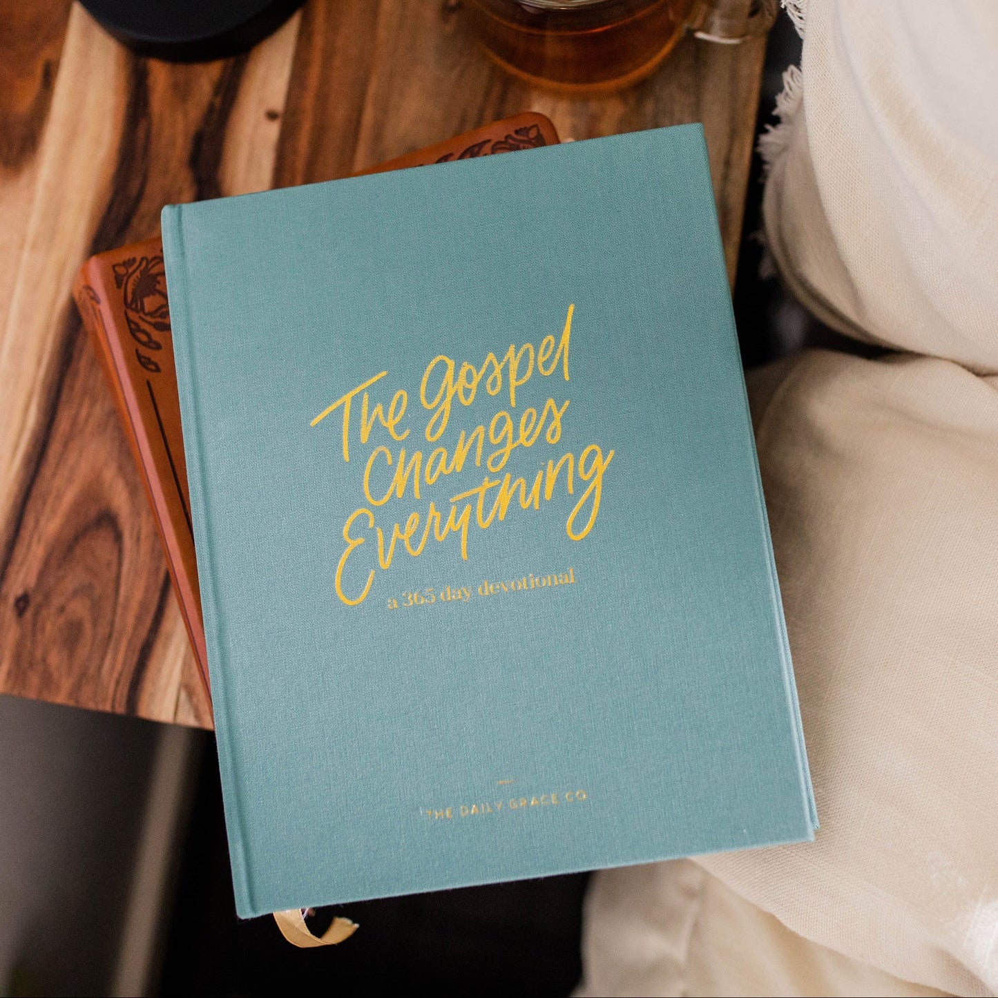 Daily Grace Co. The Gospel Changes Everything | 365-Day Devotional