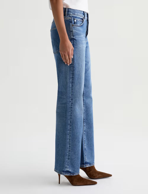 AG Billie Jean Low Slung Straight Leg