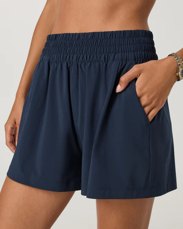 Vuori Villa Short