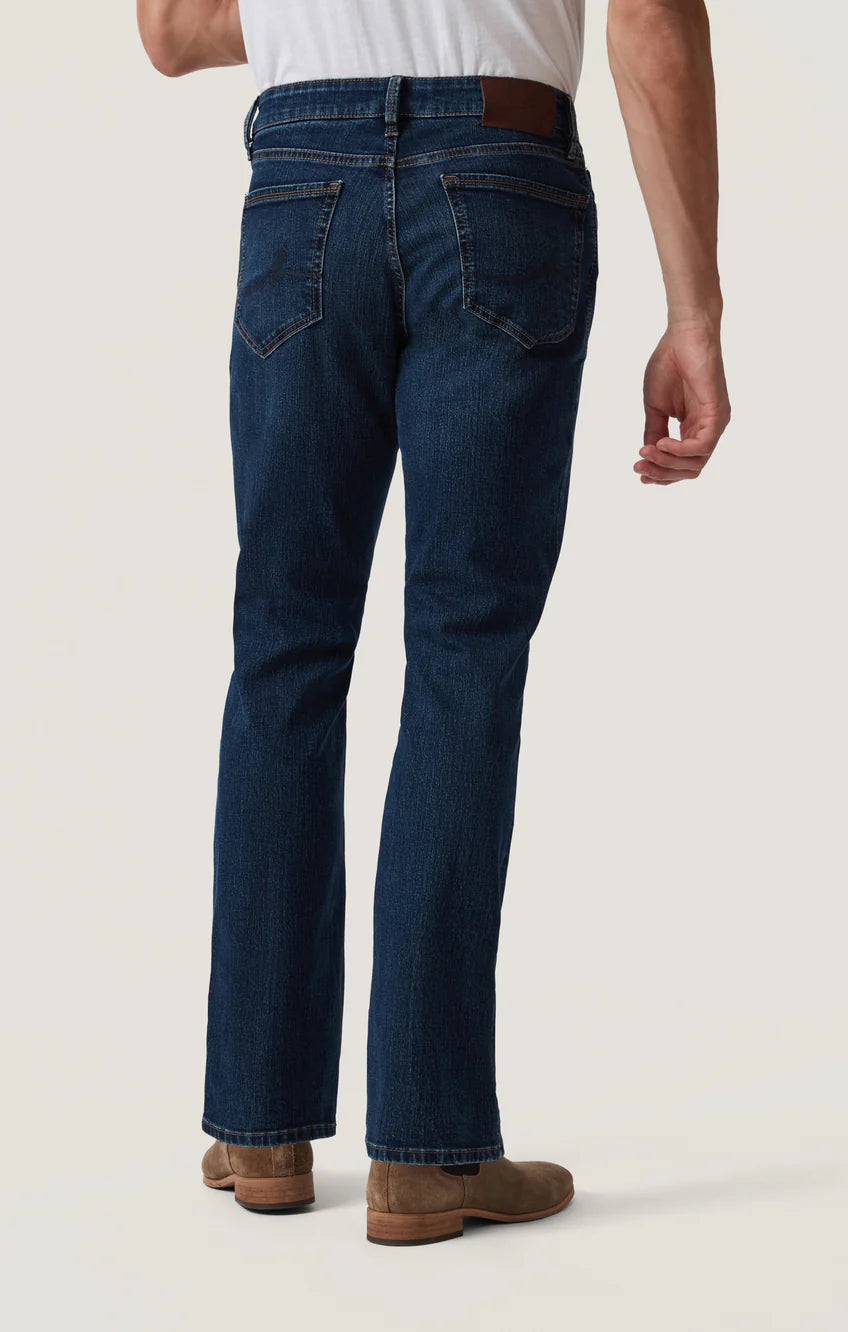 34 Heritage Charisma Relaxed Straight Jean