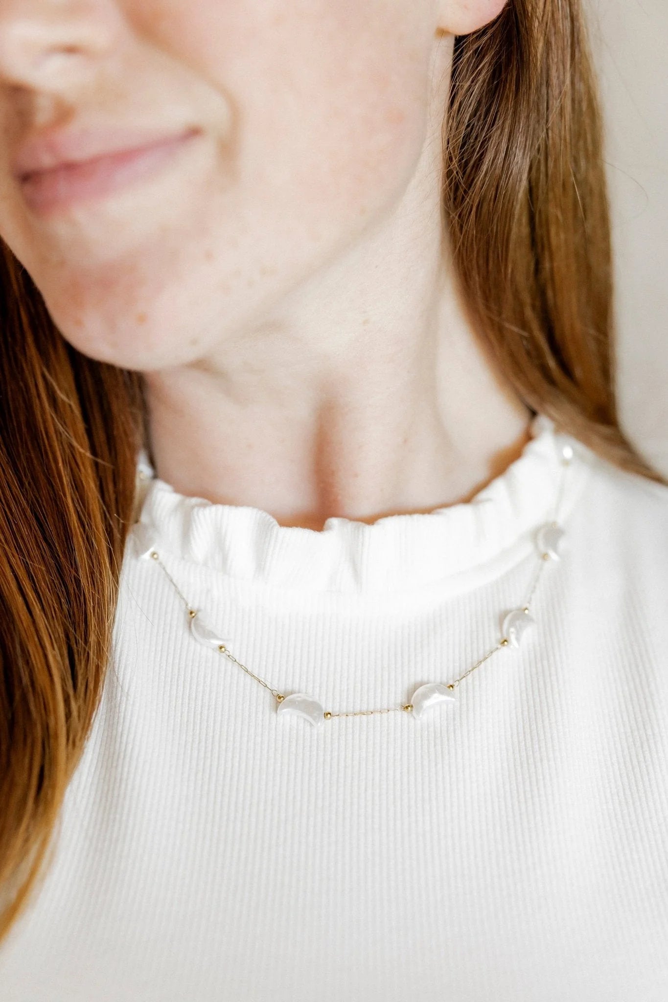 Linny Co. Necklace - Birdie Moon Pearl