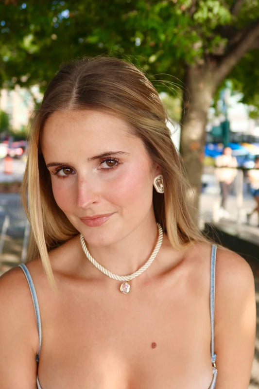 Linny Co. Tailyn Rope Necklace- Ivory