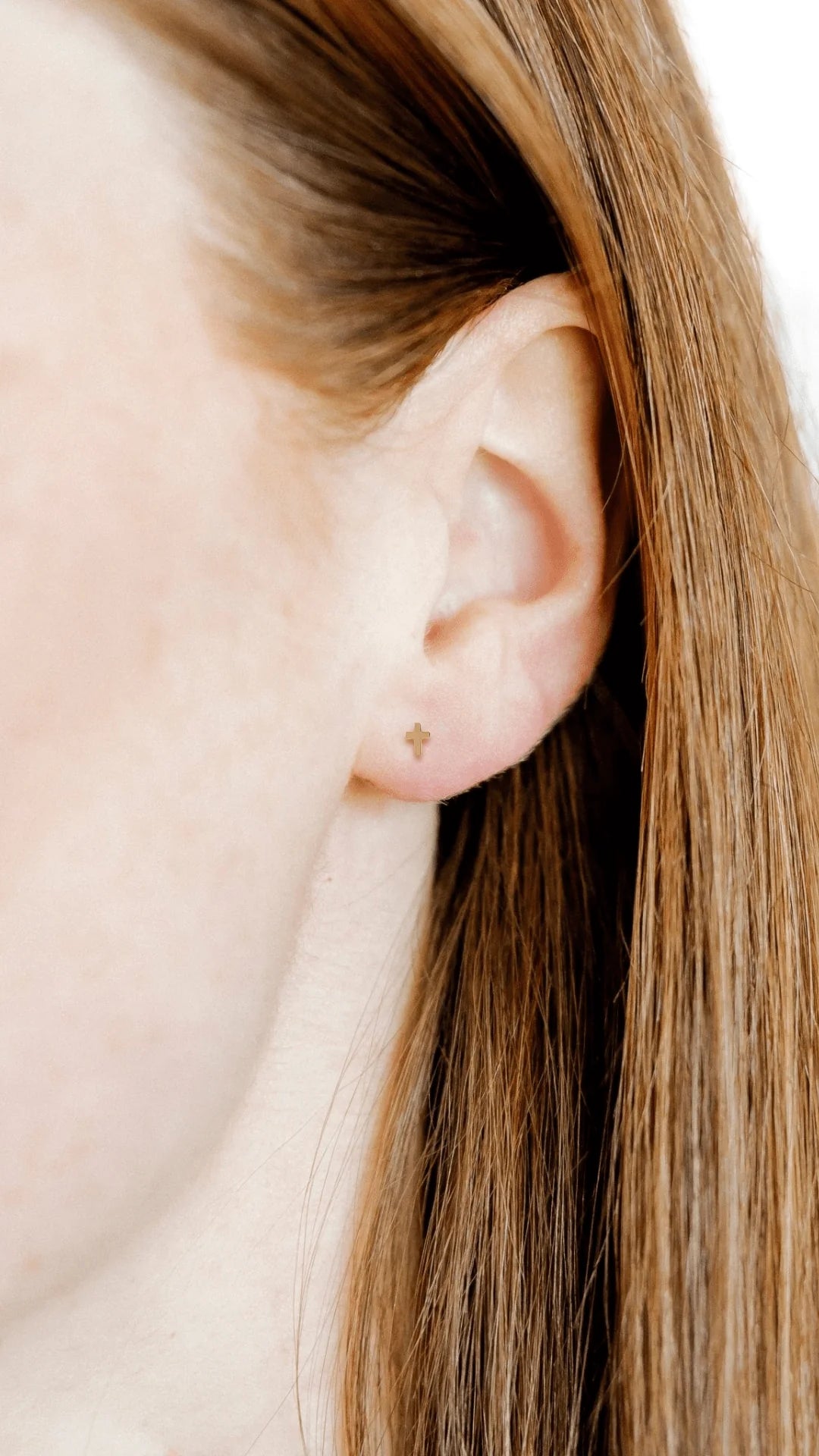 Linny Co. Screwback Stud Earrings - Micro Cross Gold